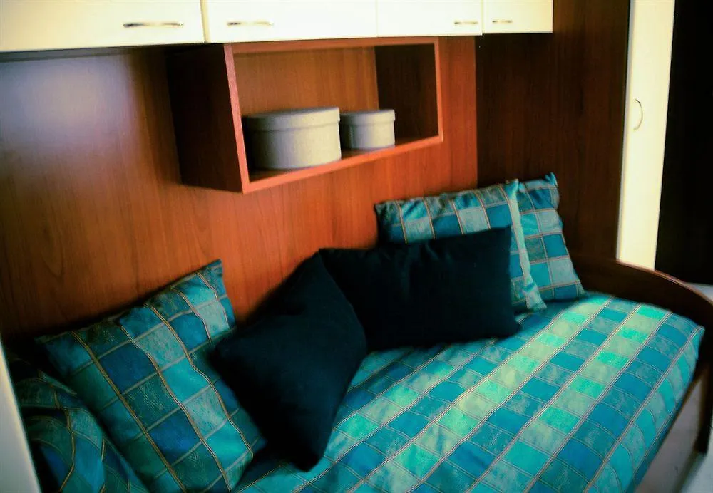 Riviera Residence Rimini 2*,  Italia