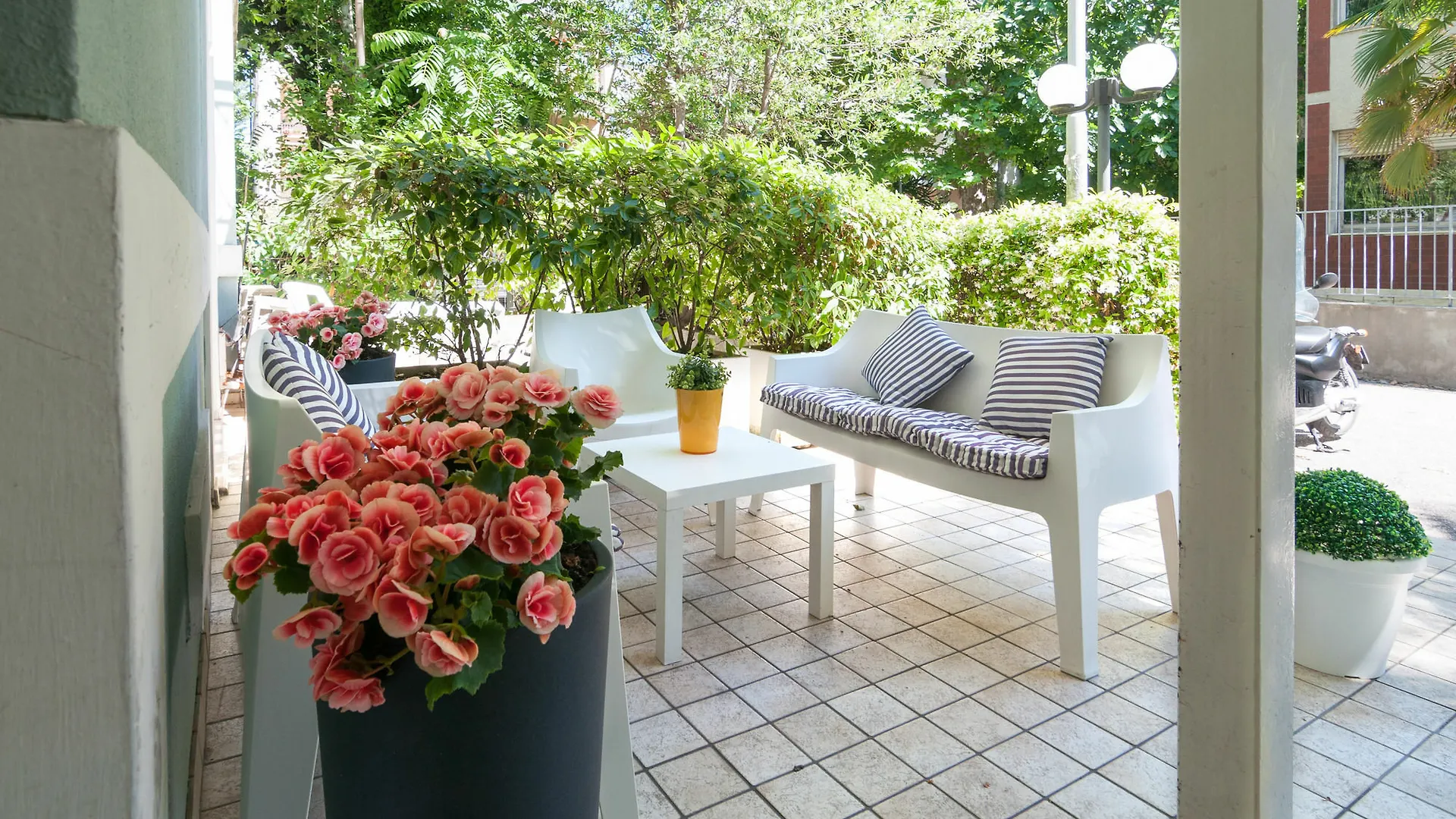 Riviera Residence Rimini 2*,